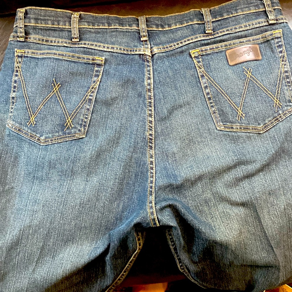 New Wrangler jeans. Never worn. Non smoking home.